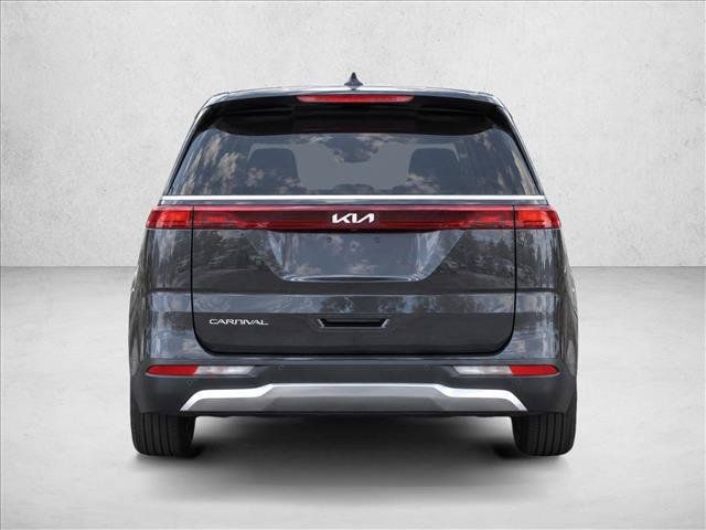 Used 2024 Kia Carnival LX FWD image 6