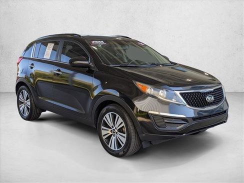 Used 2016 Kia Sportage EX image 3