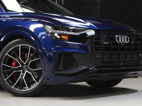 Used 2023 Audi SQ8 Prestige AWD/4WD image 12