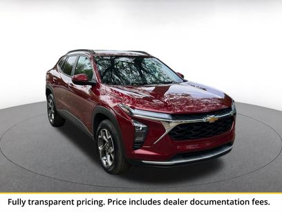 Used 2025 Chevrolet Trax LT