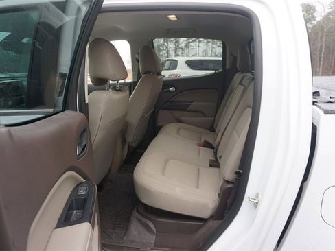 Used 2019 GMC Canyon SLE w/ SLE Convenience Package image 14
