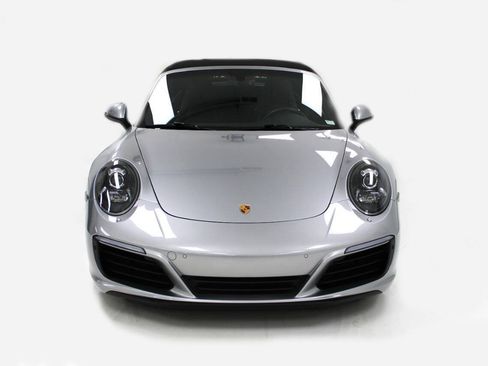 Used 2017 Porsche 911 Carrera image 9