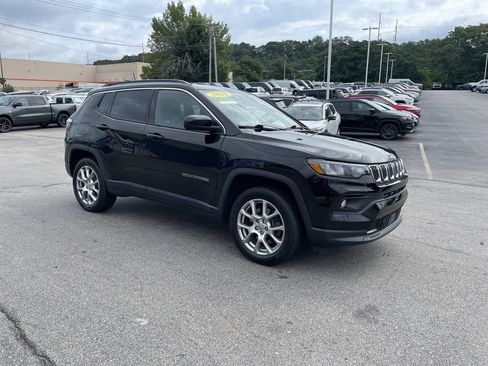 Certified 2023 Jeep Compass Latitude AWD/4WD image 6