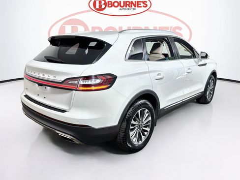 Used 2022 Lincoln Nautilus AWD w/ Premium Package image 10