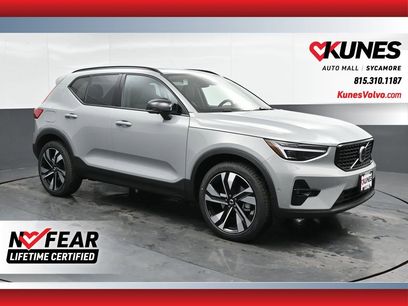 New 2025 Volvo XC40 B5 Ultra w/ Climate Package