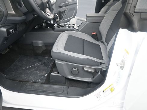 New 2025 Ford Bronco 4-Door image 17