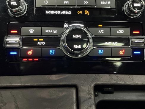 Used 2024 Lincoln Navigator Reserve image 8