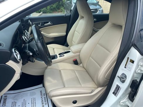 Used 2018 Mercedes-Benz CLA 250 4MATIC image 15