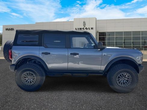 Used 2023 Ford Bronco Big Bend image 2