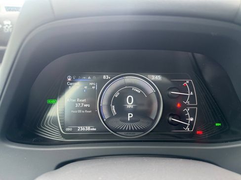 Used 2024 Lexus UX 250h AWD w/ Premium Package image 22
