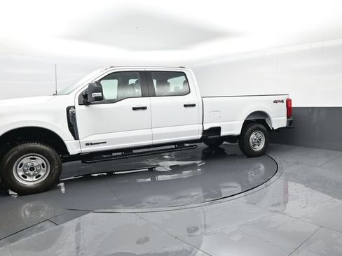 Used 2025 Ford F350 XL AWD/4WD image 5