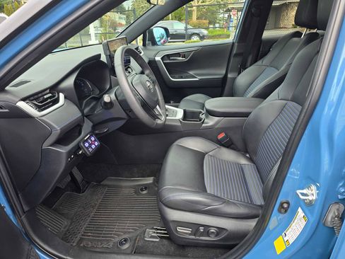 Used 2023 Toyota RAV4 XSE AWD/4WD image 20