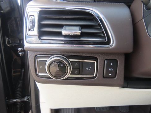 Used 2020 Lincoln Navigator Black Label AWD/4WD image 27
