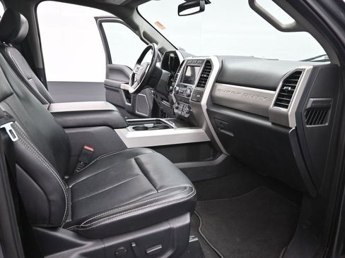 Certified 2021 Ford F250 Lariat w/ Tremor Off-Road Package image 24