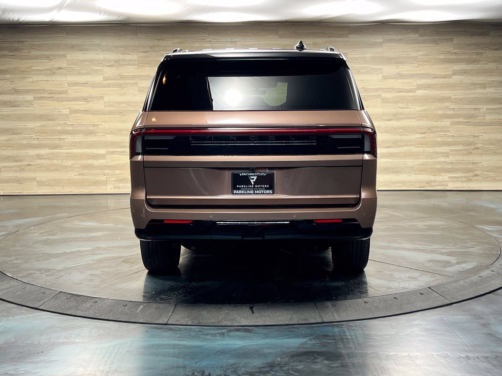 Used 2025 Lincoln Navigator L Black Label AWD/4WD image 21