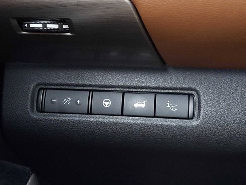 Used 2022 Nissan Pathfinder Platinum w/ Cargo Package image 25