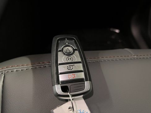 New 2026 Ford Explorer Active w/ Active Comfort Package image 38