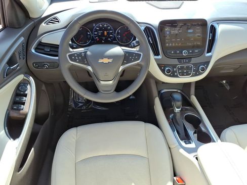 Used 2024 Chevrolet Malibu LT FWD image 5