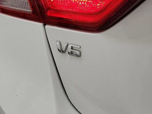 Used 2019 Chevrolet Impala LT FWD image 8