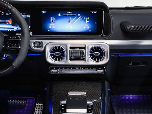 Certified 2025 Mercedes-Benz G 63 AMG 4MATIC image 15