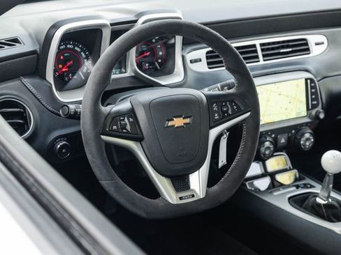 Used 2015 Chevrolet Camaro SS w/ SS Performance Package image 7