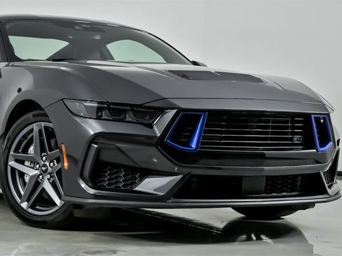Used 2024 Ford Mustang GT Premium RWD image 3