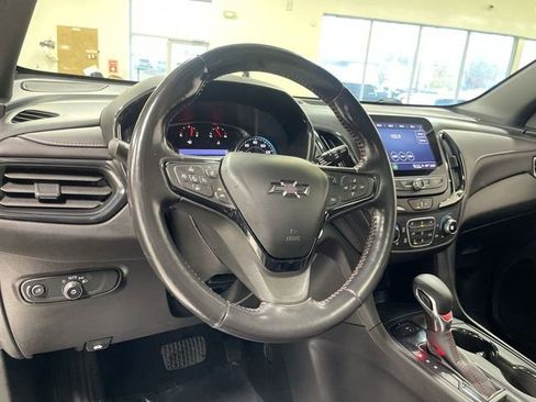 Used 2022 Chevrolet Equinox RS w/ RS Leather Package image 14