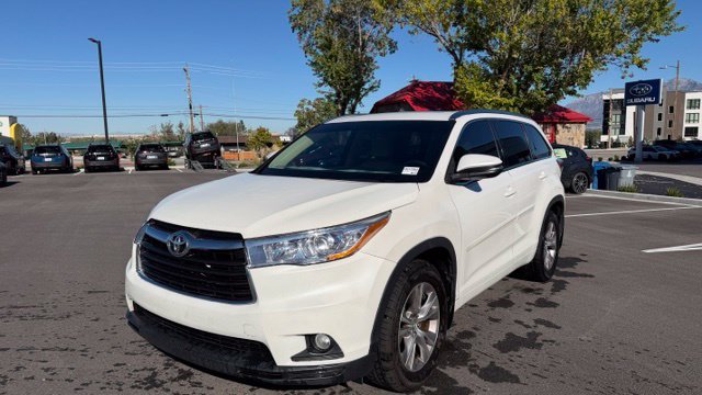 Used 2015 Toyota Highlander XLE AWD/4WD image 7