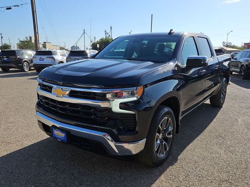 Used 2023 Chevrolet Silverado 1500 LT AWD/4WD image 4