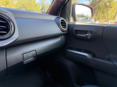 Used 2023 Toyota Tacoma TRD Off-Road w/ Advanced Technology Package image 24