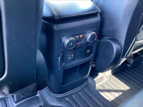 Used 2020 Ford Explorer Limited image 34