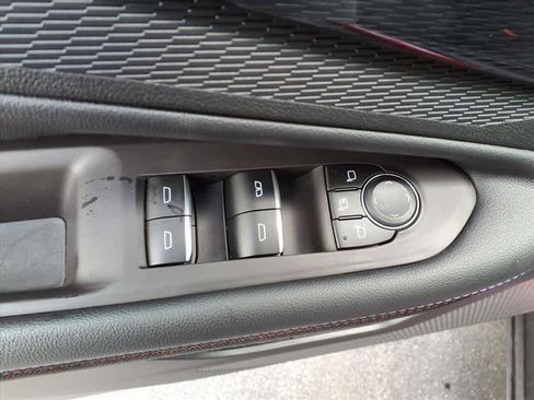 Used 2024 Chevrolet Blazer EV RS image 12