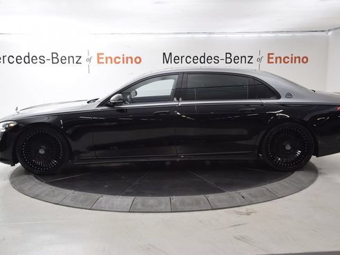 Used 2021 Mercedes-Benz Maybach S 580 4MATIC image 3