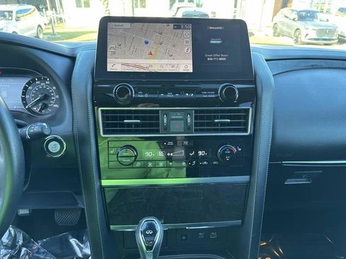 Used 2024 INFINITI QX80 Luxe image 25