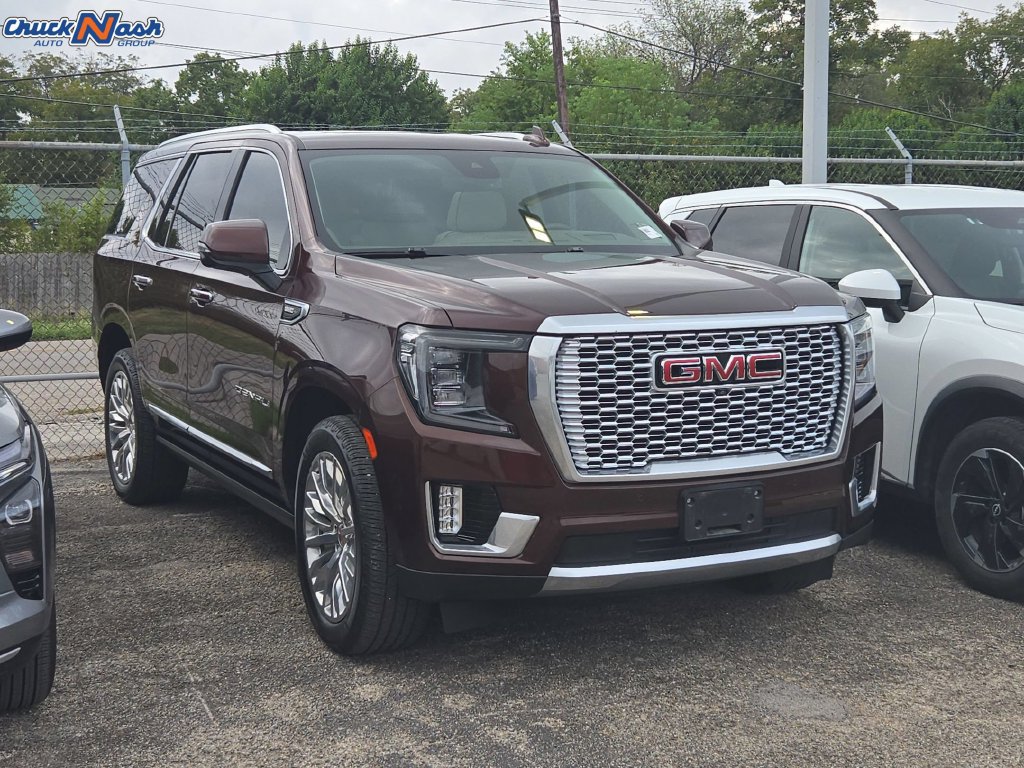 Used 2023 GMC Yukon Denali w/ LPO, Floor Liner Package AWD/4WD image 1