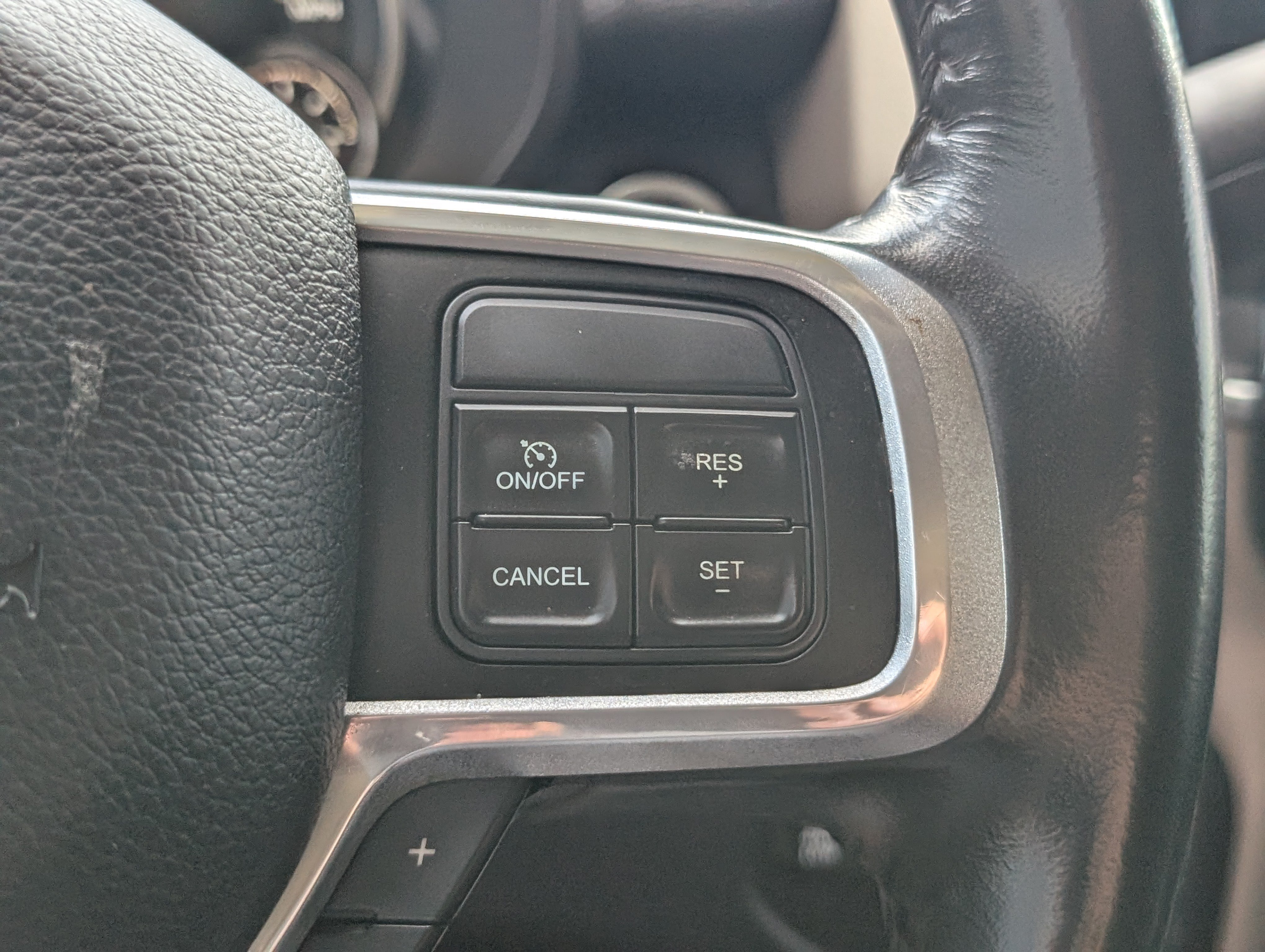 Used 2022 RAM 2500 Laramie AWD/4WD image 30