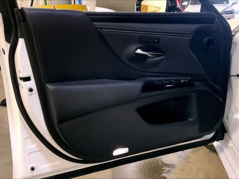 Used 2022 Lexus ES 350 w/ Premium Package image 22