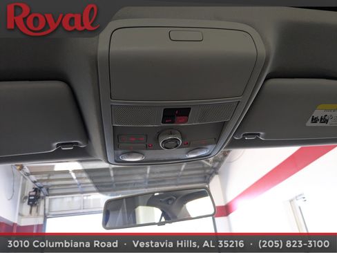 Used 2017 Volkswagen Jetta SE image 21