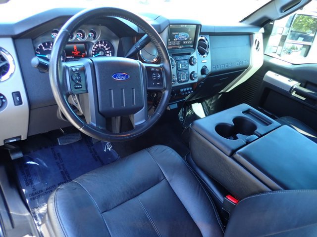 Used 2015 Ford F250 Lariat w/ Lariat Ultimate Package AWD/4WD image 9