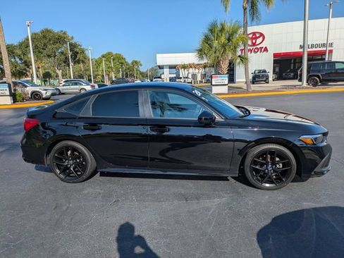 Used 2024 Honda Civic Sport image 3