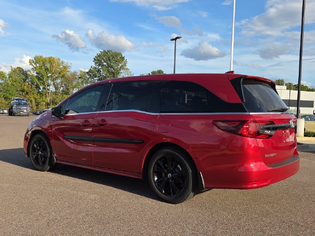 Used 2024 Honda Odyssey Sport image 5
