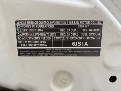 Used 2024 INFINITI QX80 Luxe image 32