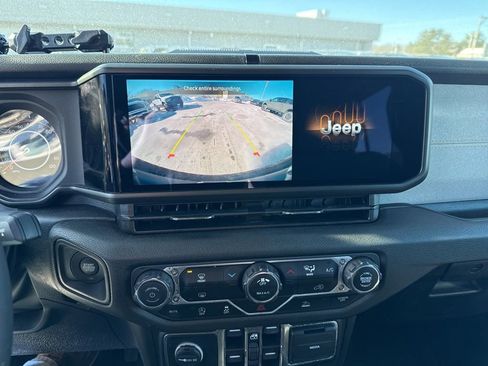 Certified 2024 Jeep Wrangler Sport S image 15