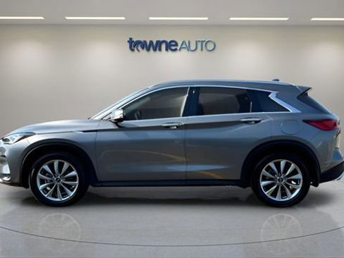 Used 2022 INFINITI QX50 Essential AWD/4WD image 2