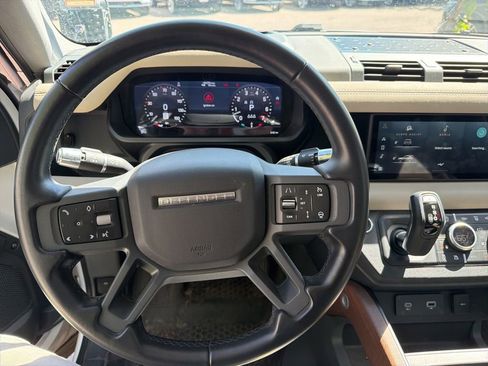 Used 2021 Land Rover Defender 90 X-Dynamic S AWD/4WD image 16