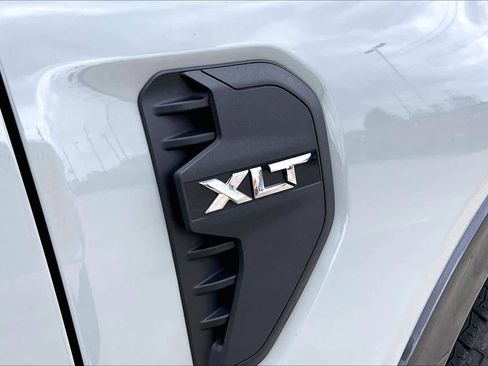 Used 2024 Ford Ranger XLT w/ FX4 Off-Road Package image 9