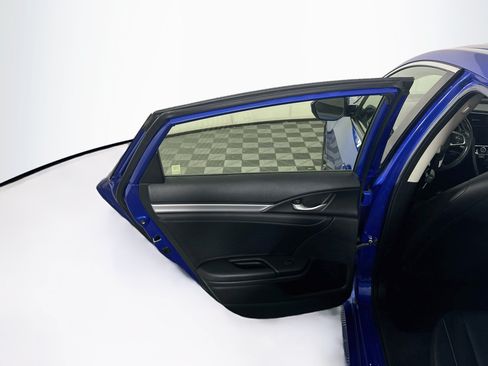 Used 2018 Honda Civic EX-L image 26