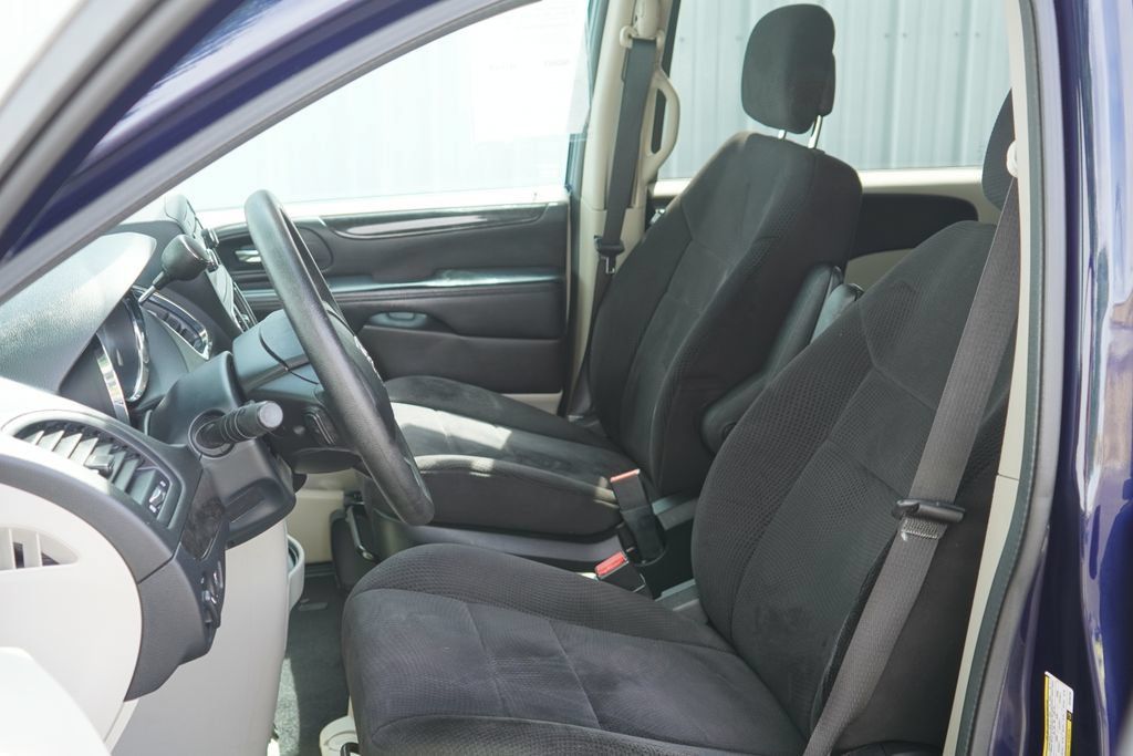 Used 2014 Dodge Grand Caravan SE w/ Quick Order Package 29E SE FWD image 11