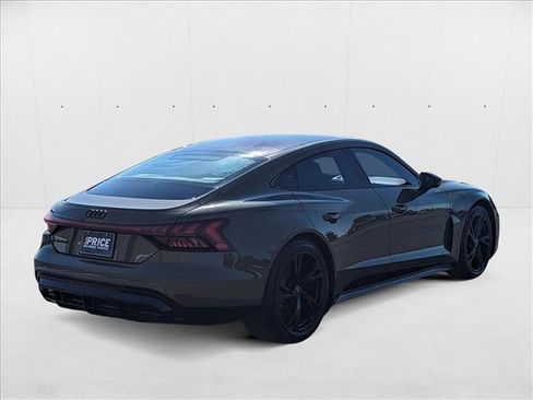 Used 2022 Audi e-tron GT Prestige image 5