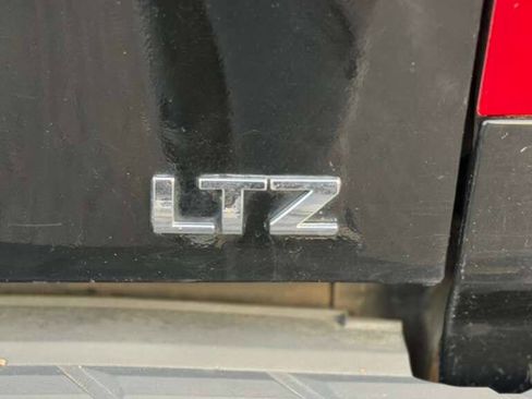 Used 2010 Chevrolet Silverado 1500 LTZ w/ Z71 Appearance Package image 15